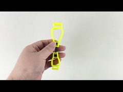 バッグ の 中 に ある プラスチック グローブ クリップ